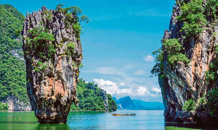 Thailand Peringatkan Kru Film Jurassic World Tak Rusak Pantai dan Taman